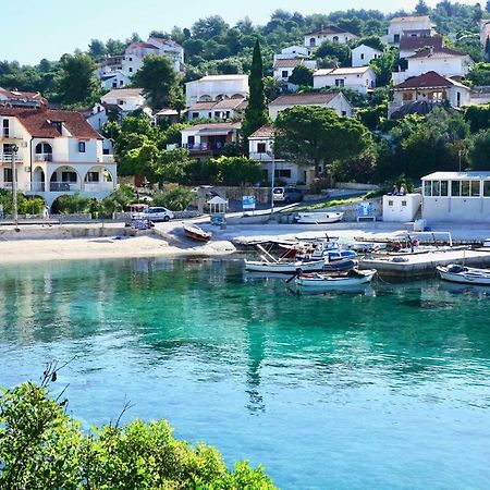 Apartmani Laura Τρογκίρ Εξωτερικό φωτογραφία
