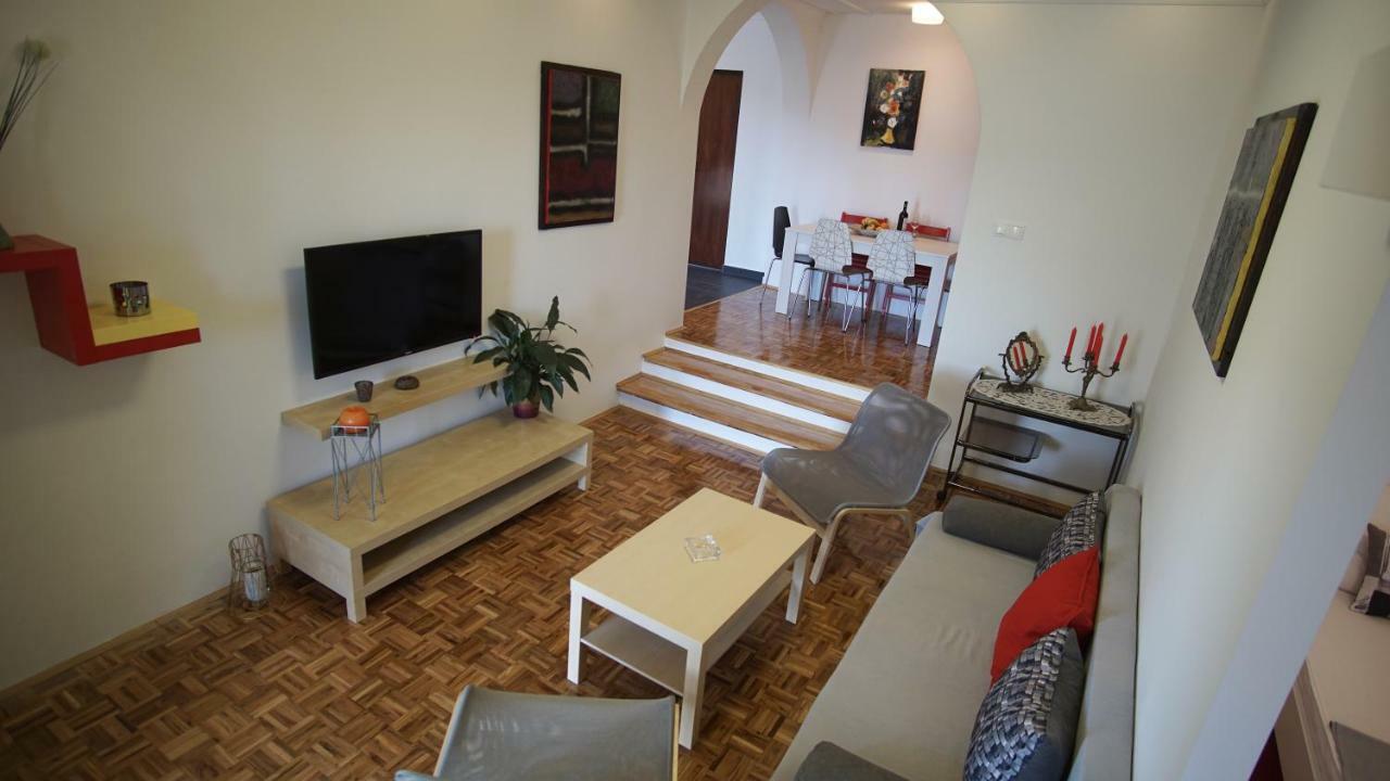 Apartmani Laura Τρογκίρ Εξωτερικό φωτογραφία