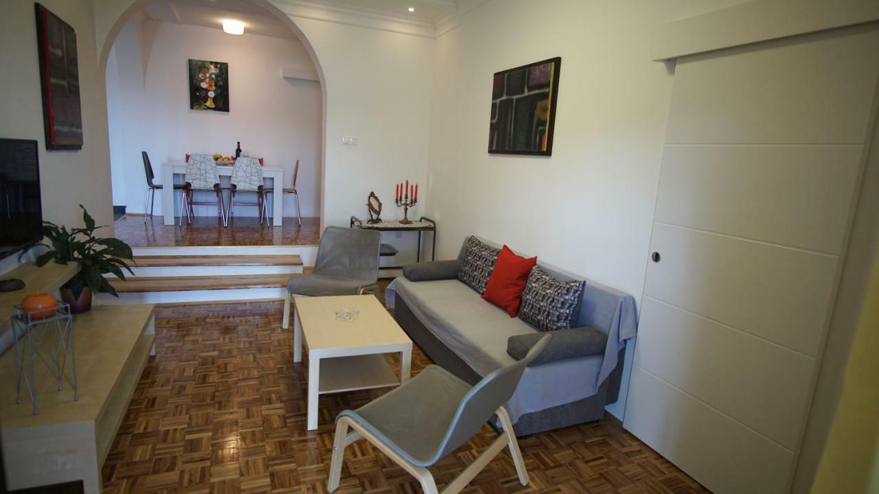 Apartmani Laura Τρογκίρ Εξωτερικό φωτογραφία