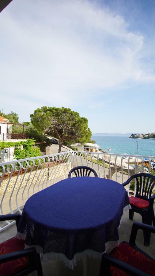 Apartmani Laura Τρογκίρ Εξωτερικό φωτογραφία