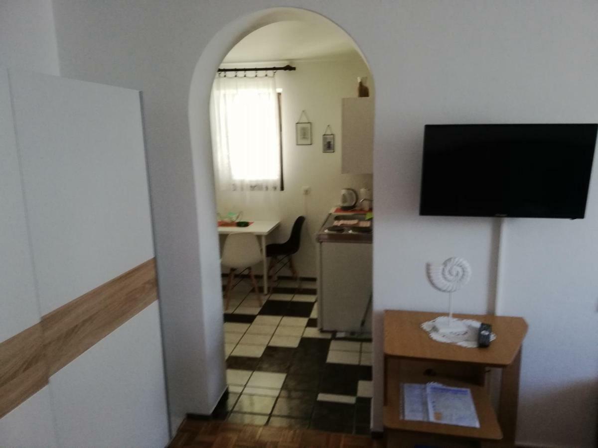 Apartmani Laura Τρογκίρ Εξωτερικό φωτογραφία