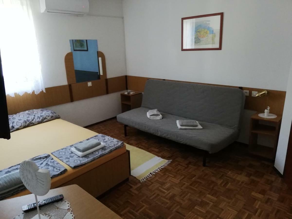 Apartmani Laura Τρογκίρ Εξωτερικό φωτογραφία