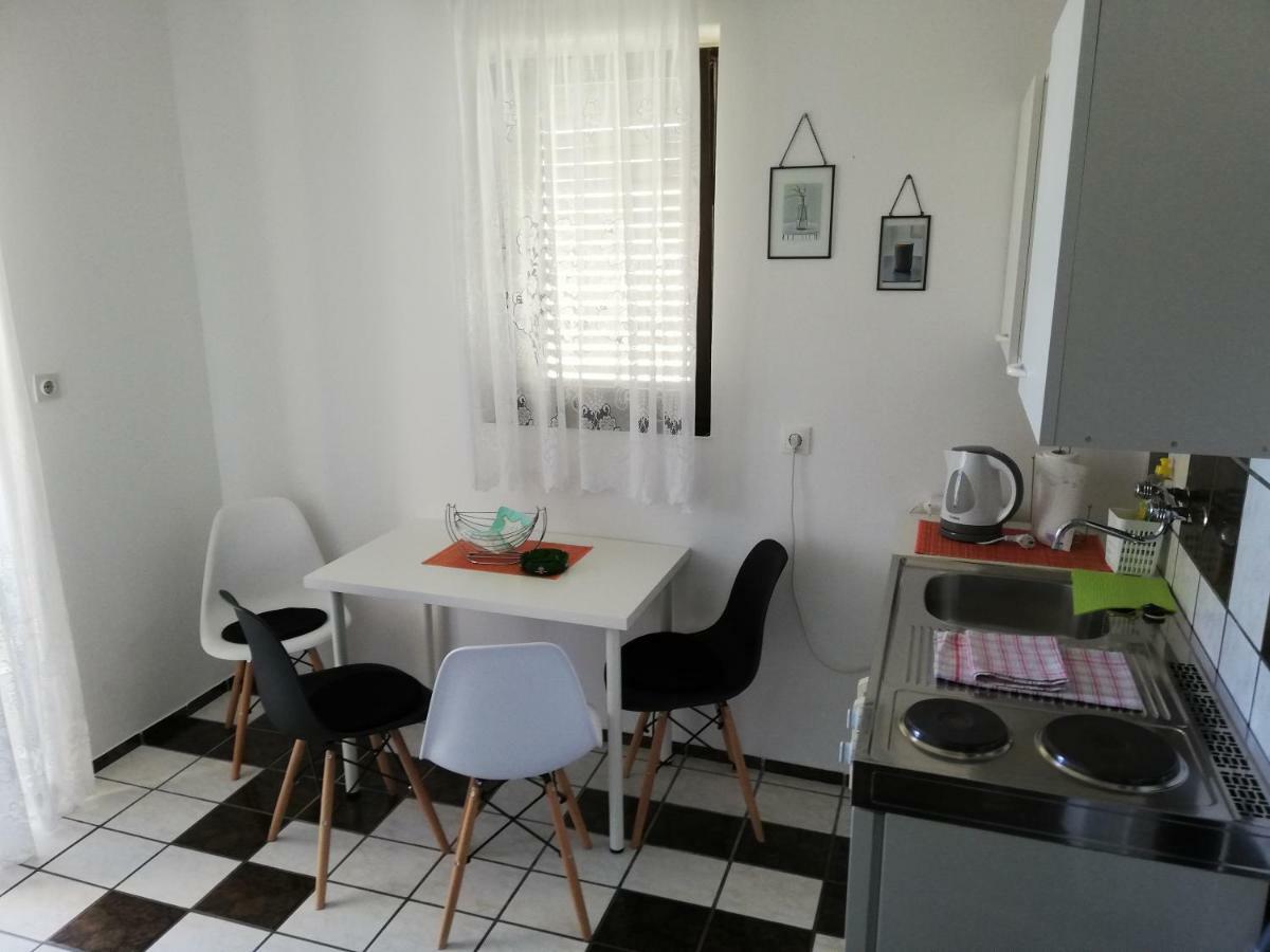 Apartmani Laura Τρογκίρ Εξωτερικό φωτογραφία